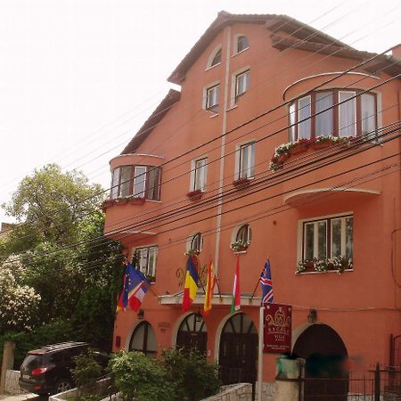 Villa-Hotel Escala Клуж-Напока Экстерьер фото